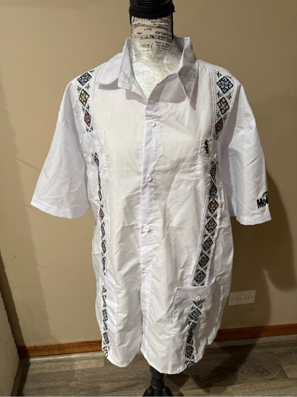 SOX Embroidered Short-Sleeve Men's Shirt